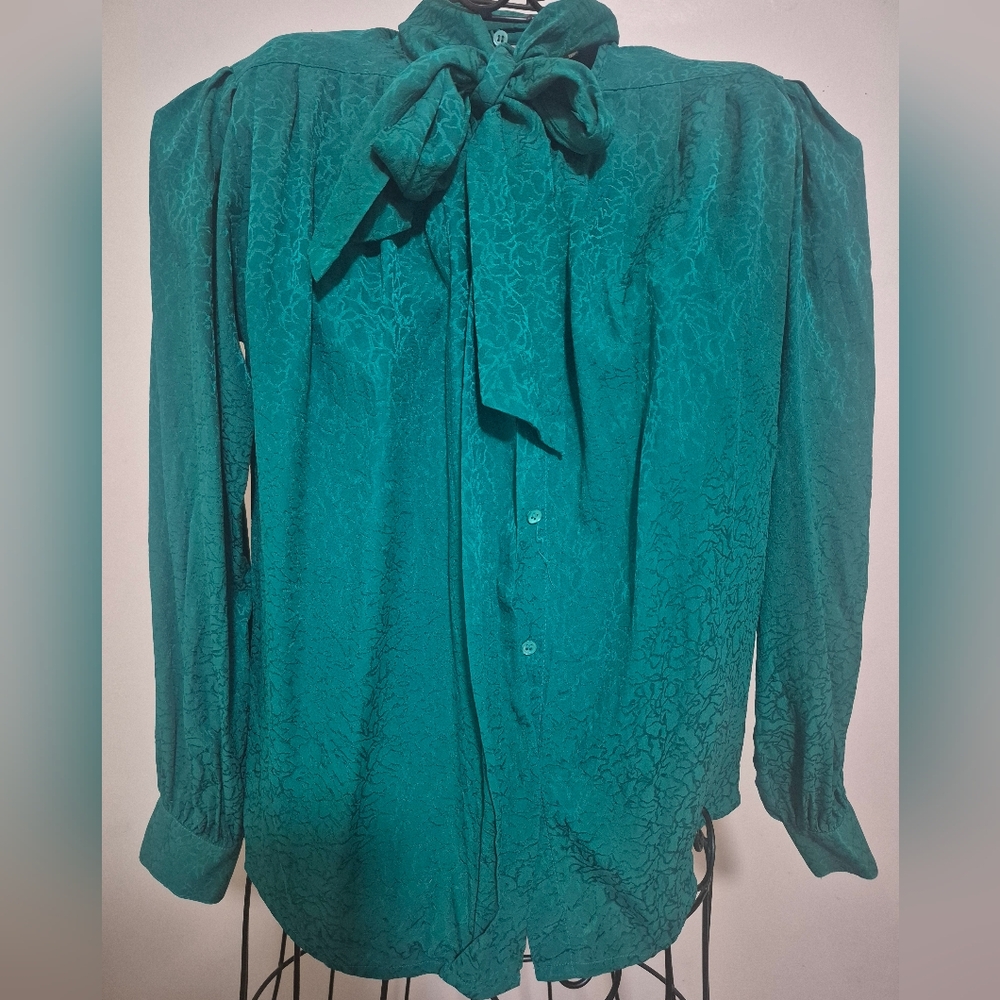 Green Tie-Neck Women's Blouse